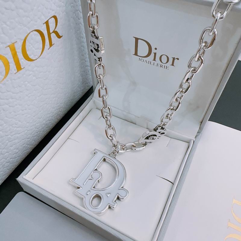 Dior Necklace 05lyr349 (8)